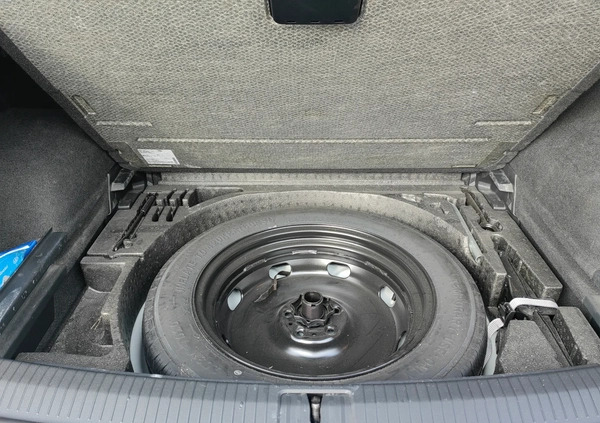 Volkswagen Tiguan cena 99990 przebieg: 48000, rok produkcji 2021 z Kobylin małe 352